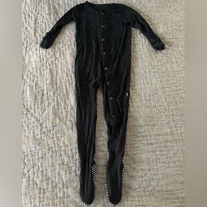 Kickee Pants Black Ruffle Butt Footie Pajamas Bamboo 18-24 Months Lightweight